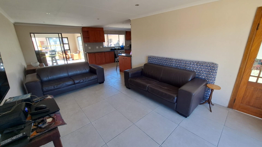 4 Bedroom Property for Sale in Brandwag Free State